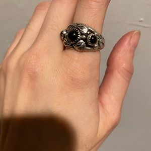 Vintage sterling silver Native American onyx feather ring stamped size 8